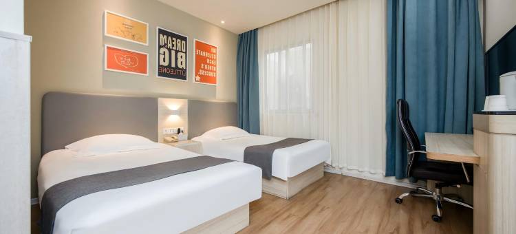 唯庭轻居酒店(上海虹桥火车站国家会展中心店)图片