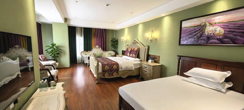 狼戈的家度假酒店(丝路之光旅游小镇火车站店)图片