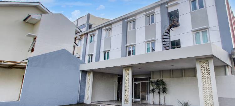 Townhouse Oak 靠近普尔沃萨里车站(Townhouse Oak near Stasiun Purwosari formerly Graha Gentan Solo)图片