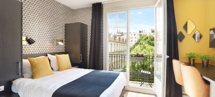 Yays Paris Zola by Numa图片