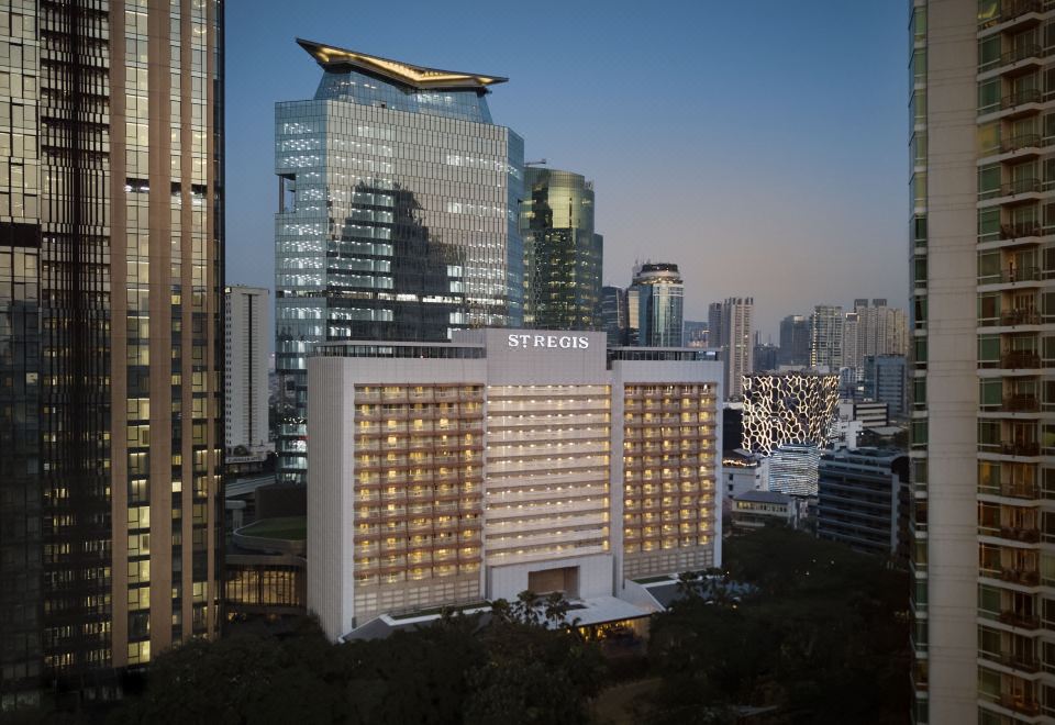 雅加达瑞吉酒店外景图