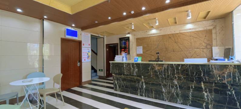 乌鲁木齐航鑫宾馆(机场迎宾路店)图片