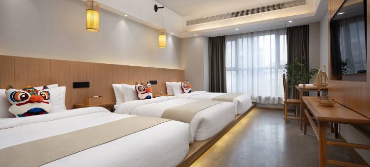 轻舍酒店(张家界天门山索道站店)图片