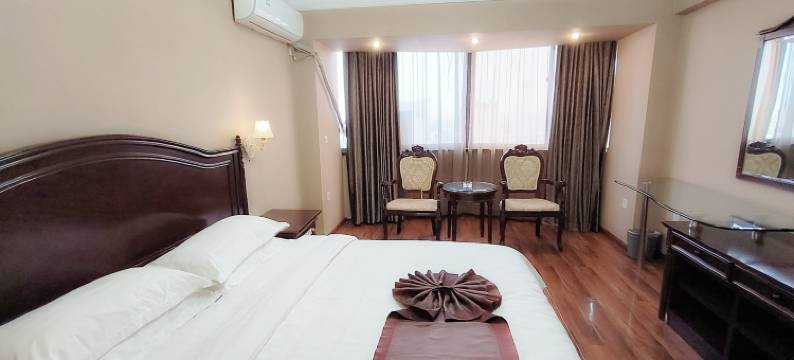 洛阳新旋宫旅游酒店(万达广场周王城广场地铁站店)图片