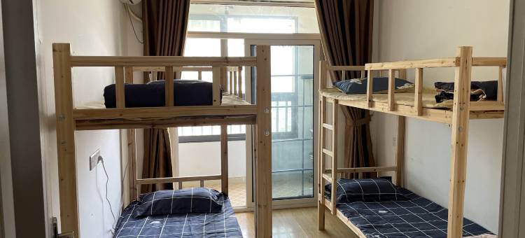 武汉居家青年公寓(龙阳村地铁站店)图片