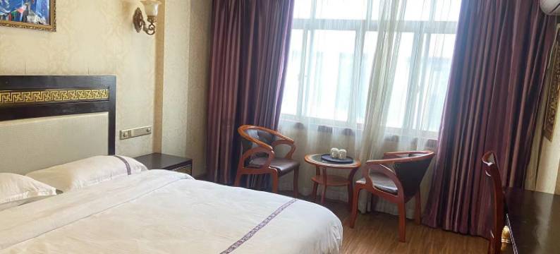 吉隆日吾班巴宫廷酒店图片