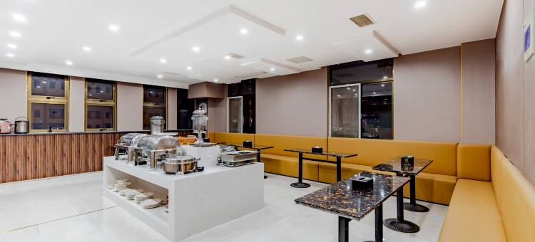 六安半岛·精选宾馆(皖西卫生学院店)图片