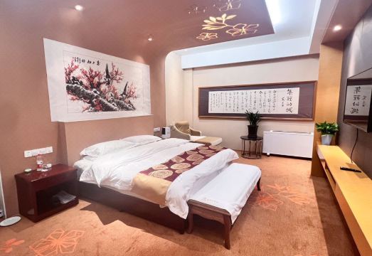 Shihezi Hotel Hotel Overview