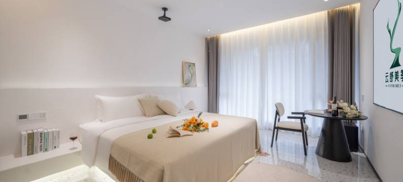 云舒美季花园酒店(西双版纳景洪曼听公园江边夜市店)图片