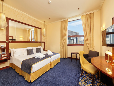 西方布拉格威尔逊酒店