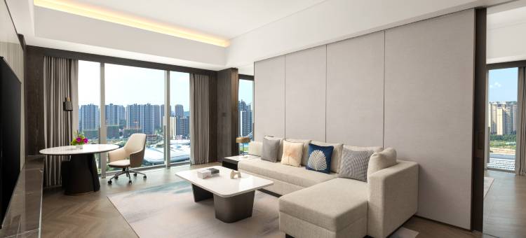 江门保利皇冠假日酒店(园山湖店)图片