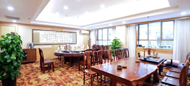 昆明路中韵酒店(昆明火车站万象城店)图片