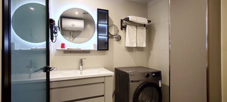 星耀轻奢公寓(青岛万达广场台东步行街店)图片