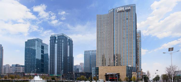 丽柏酒店(南昌红谷滩万达广场双子塔店)图片