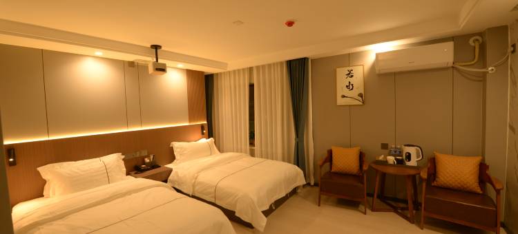 桔栀春天影院酒店(滨海家园店)图片