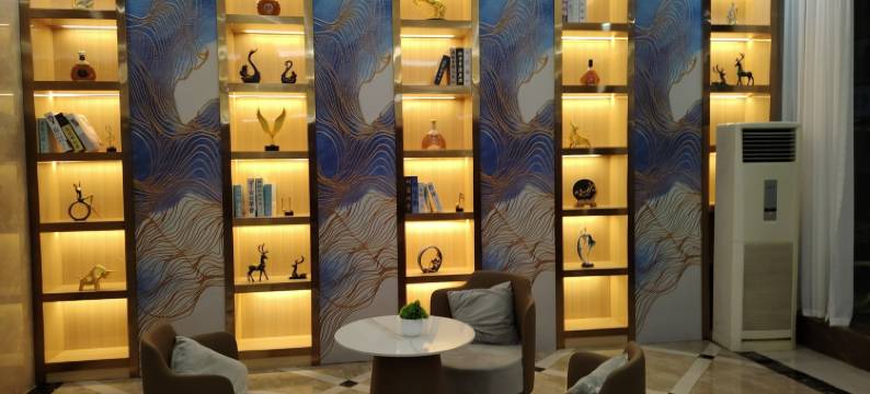 兴宁丽湾酒店(兴一广场火车站店)图片