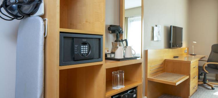 Holiday Inn 伦敦宾福特锁(Holiday Inn London - Brentford Lock)图片