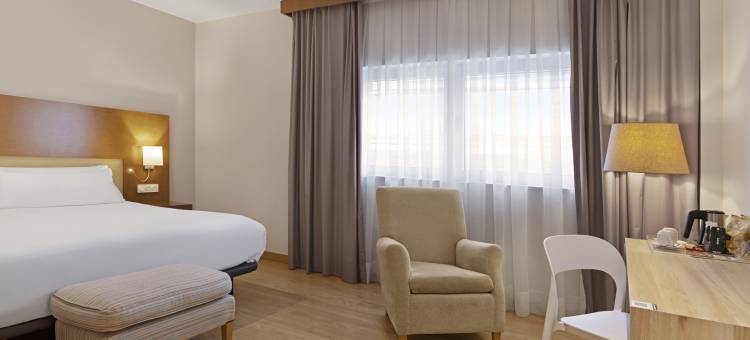 加泰罗尼亚拉斯卡纳斯酒店(B&B HOTEL Logroño Las Cañas)图片
