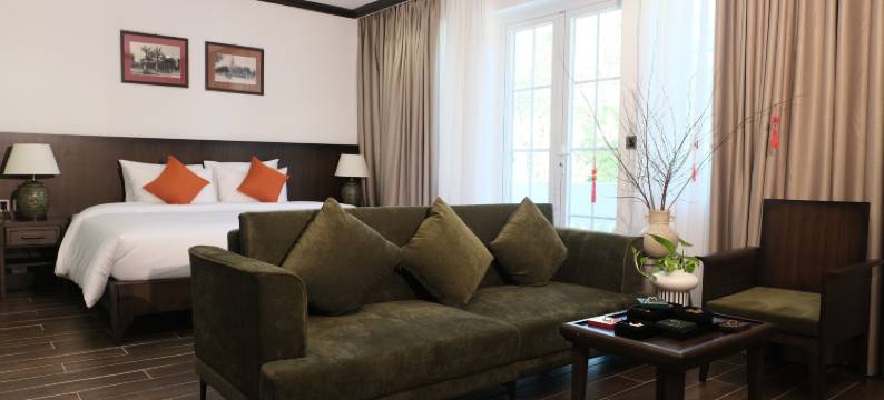 保罗·查博特酒店(Paul Chabot Hotel)图片