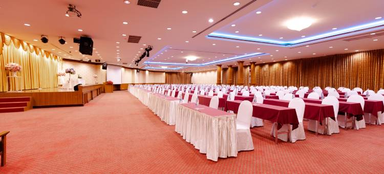 青蓬花园酒店(Chumphon Gardens Hotel)图片