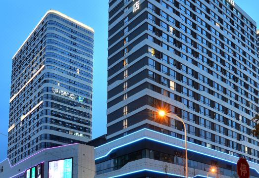 成都港伦凯艺酒店（东郊记忆理工大学店）外景图