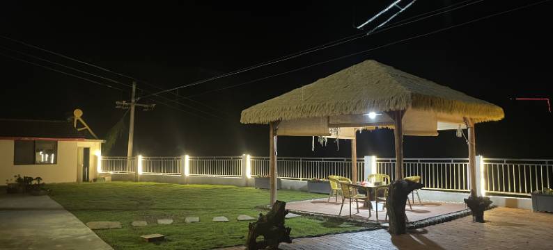 泸定乌托邦民宿图片