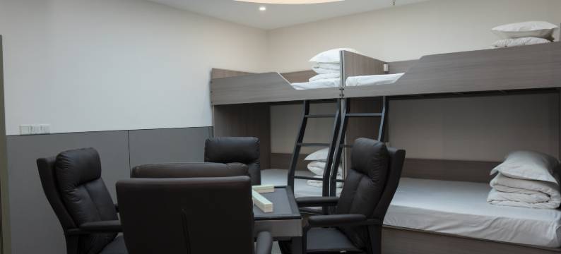 拉法电竞酒店(黄石港万达广场店)图片