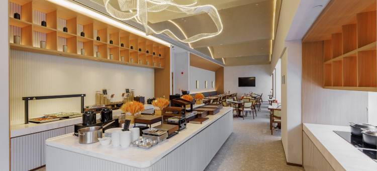 云枫城季酒店(佛山南海影视城南国桃园店)图片