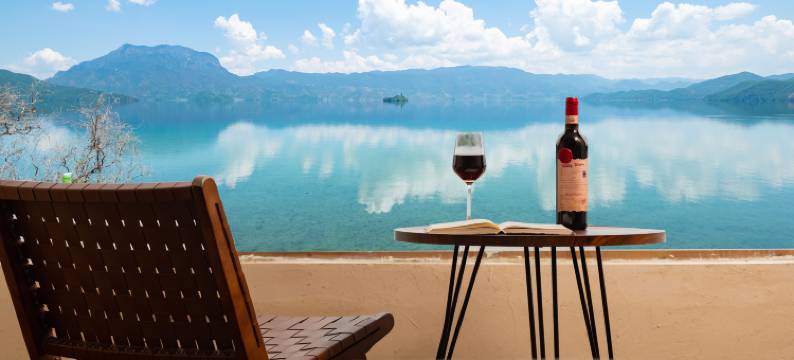 悠游阳光精品酒店(泸沽湖大落水店)图片