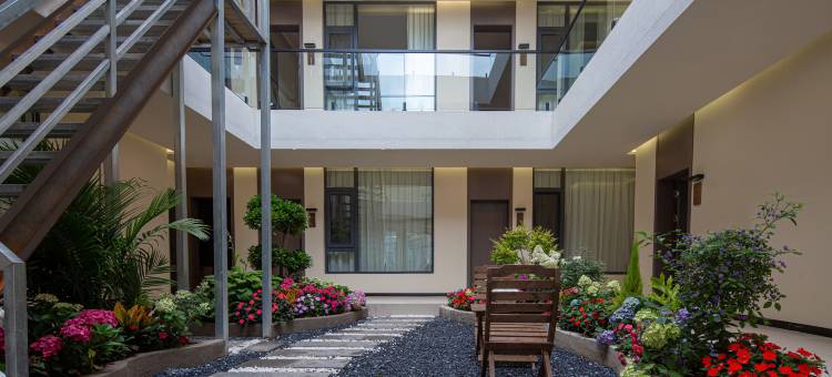 寻隐·日出山舍丨Chasing cloud 远山黛·静谧花园(古城东门店)图片