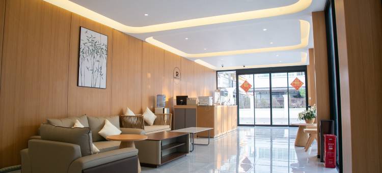宝石酒店(RUBY HOTEL)图片