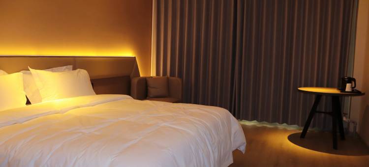 清梦轩酒店(麦积山机场天水南站店)图片