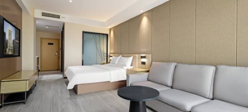 艺龙安云酒店(阿克苏老街夜市店)图片