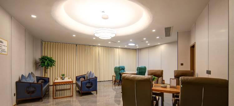 射洪铭可大酒店(紫云公园店)图片