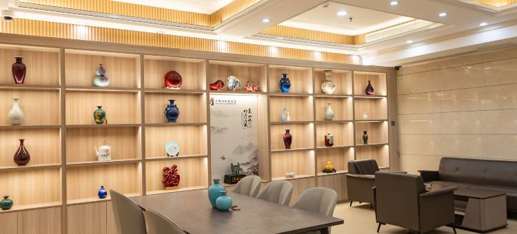 汴西湖酒店(开封北站店)图片