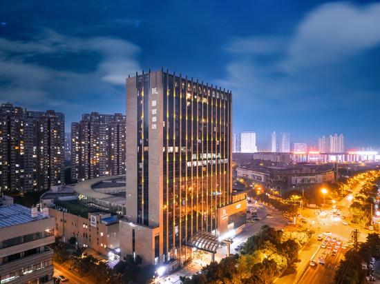 豪致酒店(三阳广场火车站店)