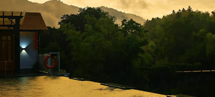 资溪岭上桃源山岭乡宿图片