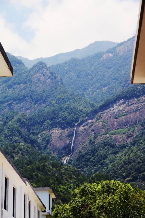 乡约庐山下·瀑布楼民宿(秀峰风景区店)