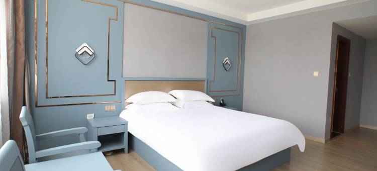 满江红酒店(江山体育馆店)图片