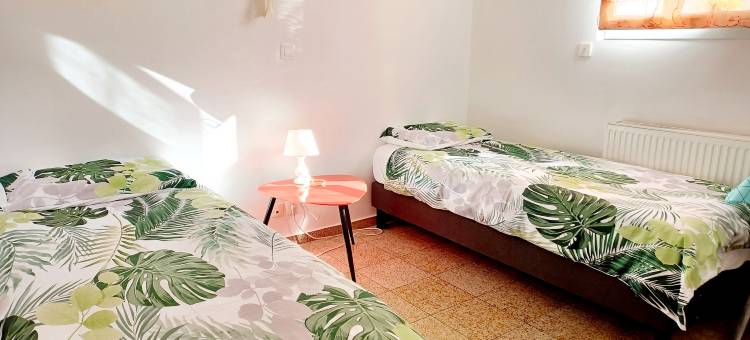 别墅里一套3居室合租房 厨房浴室公用 有花园露台车位(Shared appartement with 3 private rooms terrace garden parking 600m RER B)图片
