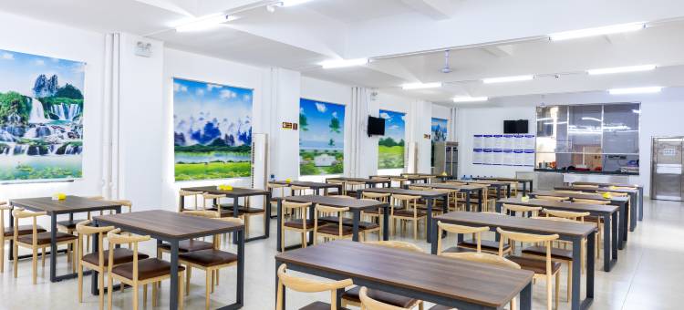 湛江悦心酒店(湛江民国风情街岭南师范学院店)图片