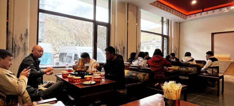 浪嗓玛酒店图片