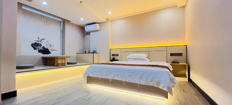 阳春炜富商务酒店图片