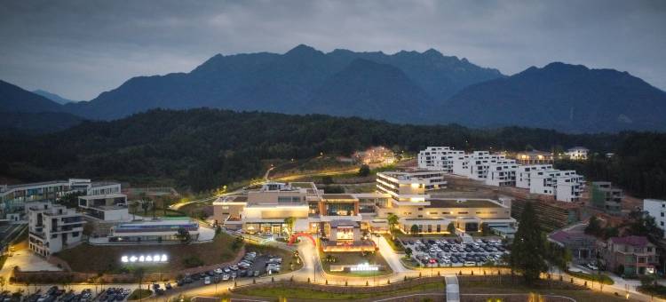 资溪冠合芳草地度假酒店图片