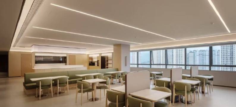 智享轻居酒店(荆州公安通运汽车站店)图片