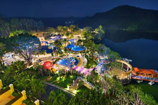 東莞塘廈三正半山温泉酒店