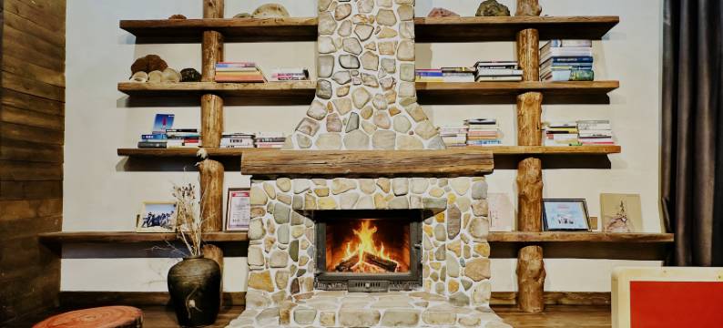 满归岭上花开民宿图片