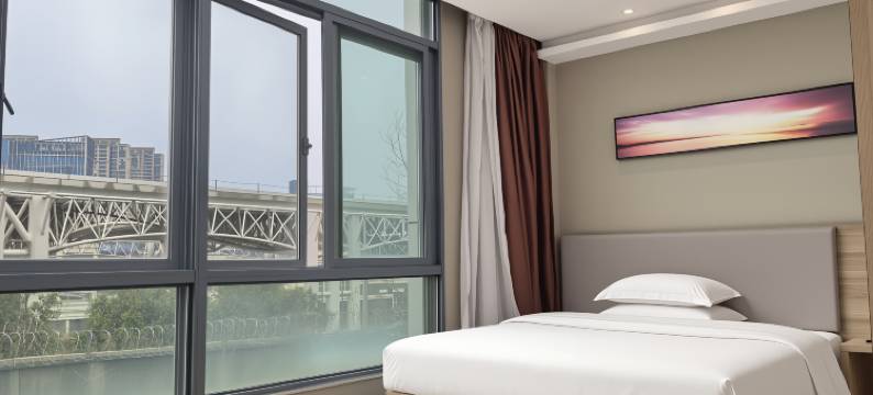 雁山精品酒店(镇江站南广场店)图片