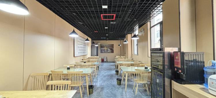亚信电竞酒店(吕梁孝义万达广场市政府店)图片