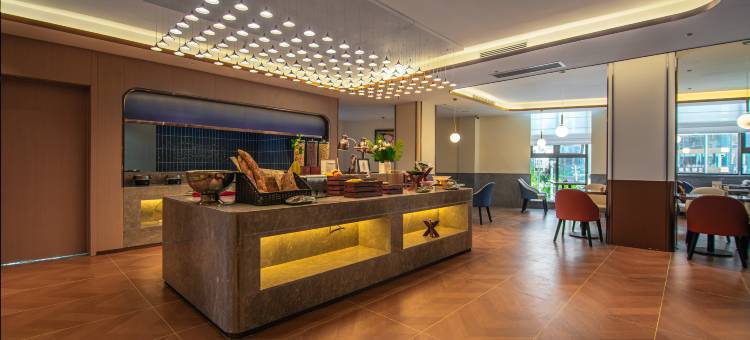 毕节威宁兰欧国际酒店(草海火车站乌撒广场店)图片
